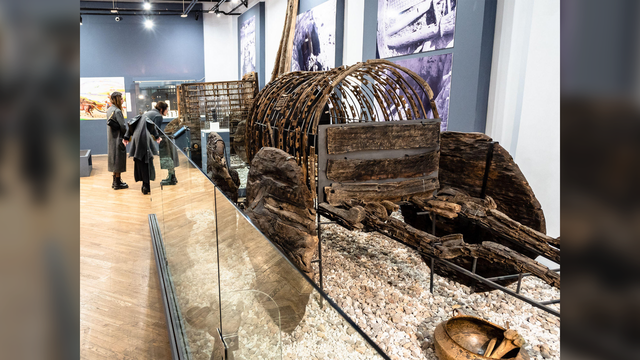 亞美尼亞青銅時(shí)代的“敞篷豪車(chē)” 1.6米巨輪與精湛工藝的見(jiàn)證